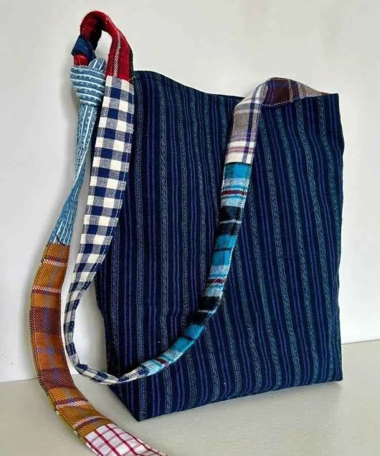Casual Navy Striped Large Capacity Canvas Satchel Handbag - Woolova