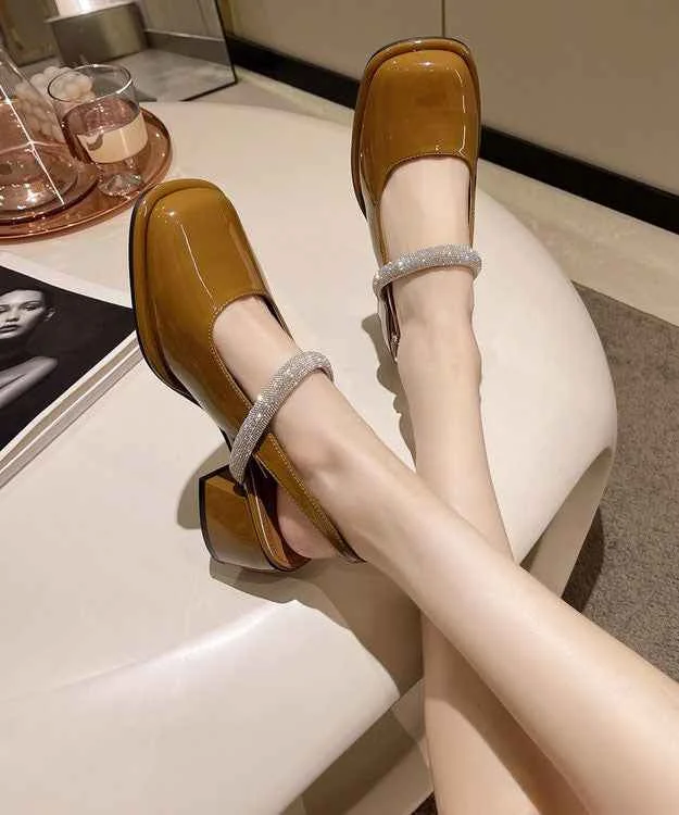 Yellow Buckle Strap Zircon Splicing Faux Leather Chunky Heel Sandals - Woolova