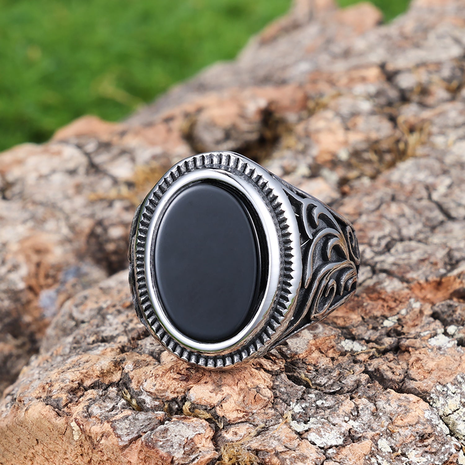 Vintage Pattern Black Onyx Men's Ring-Woolova