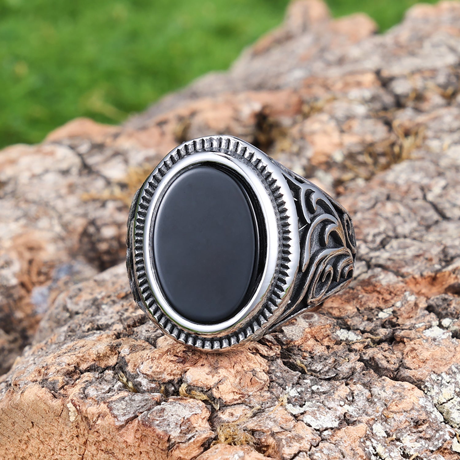 Vintage Pattern Black Onyx Men's Ring-Woolova